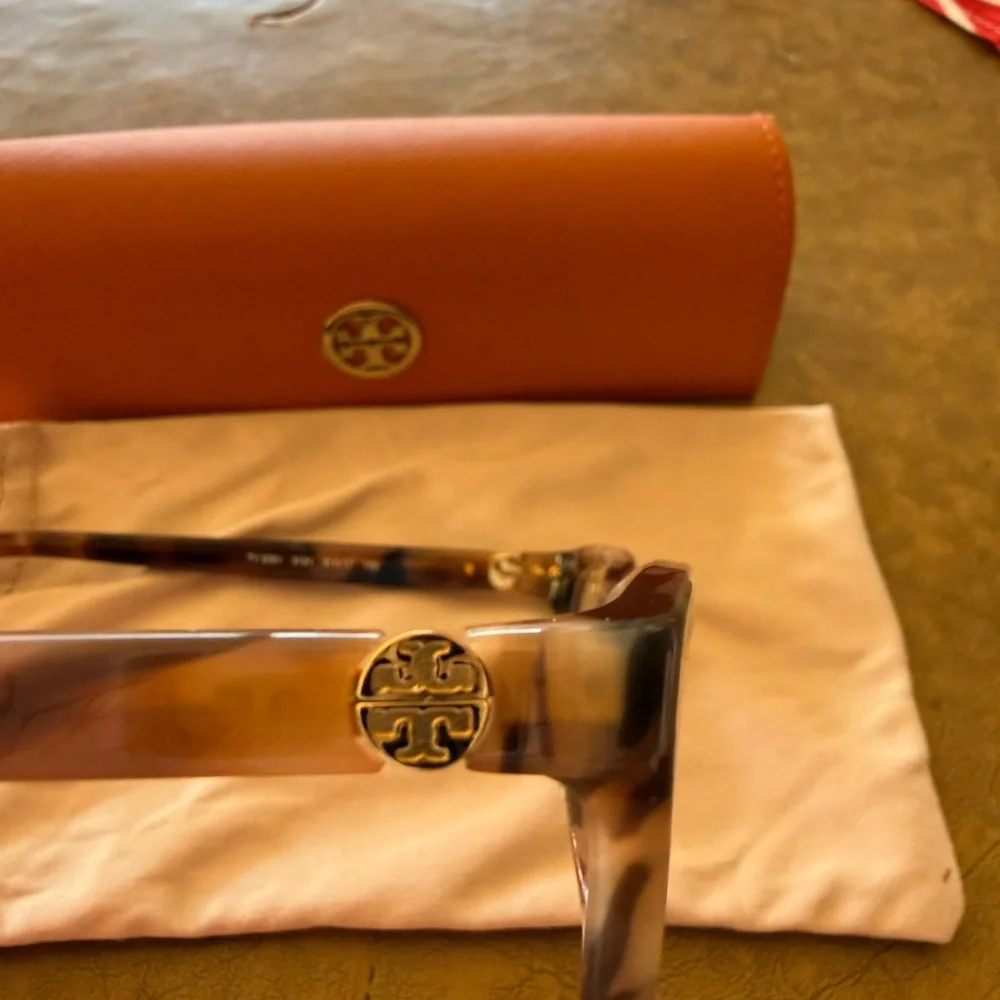 Tory Burch Eyeglasses with Signature hard Case